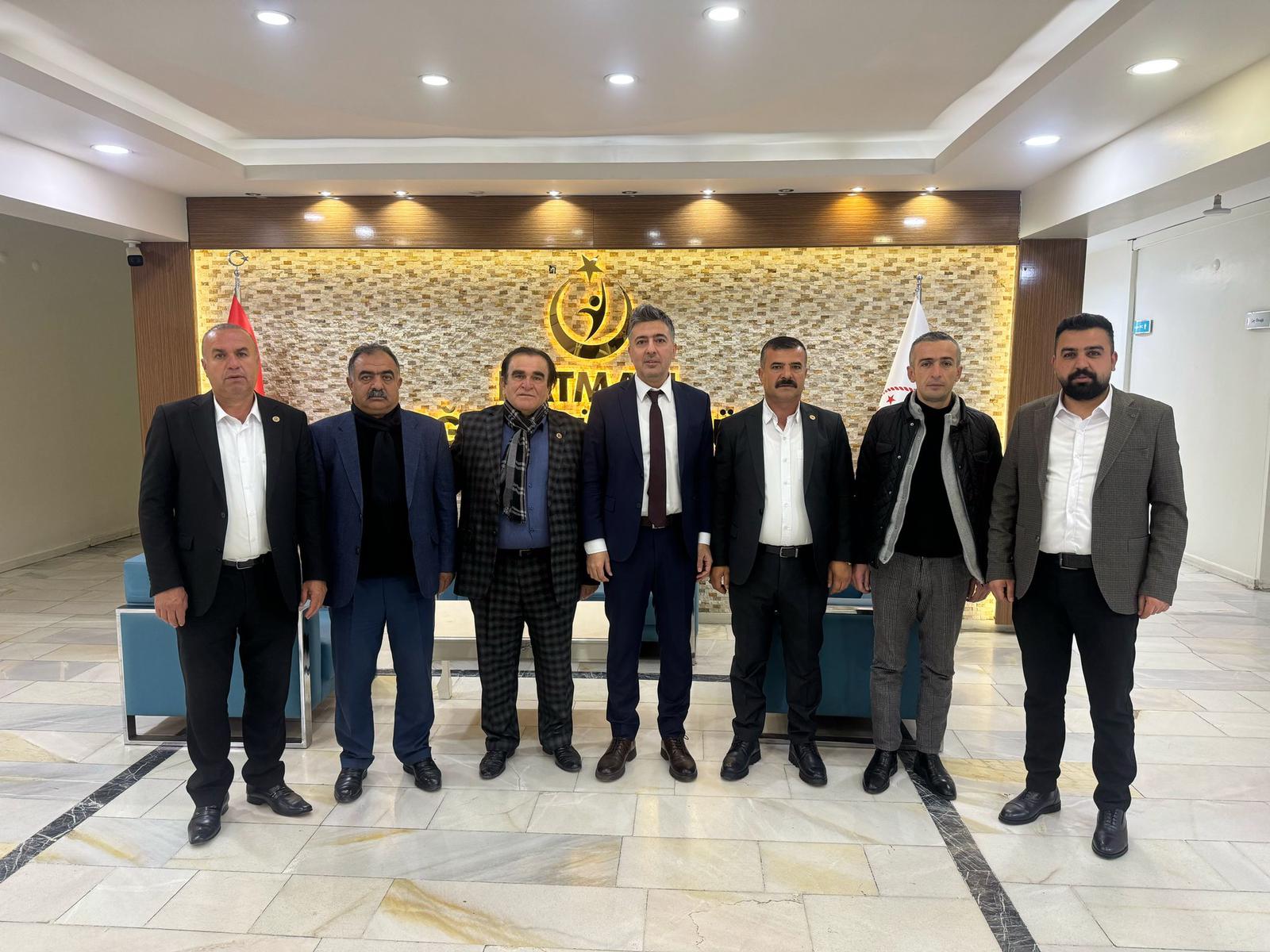 Muhtarlar, Batman İl Sağlık Müdürü Solmaz’ı Ziyaret Etti
