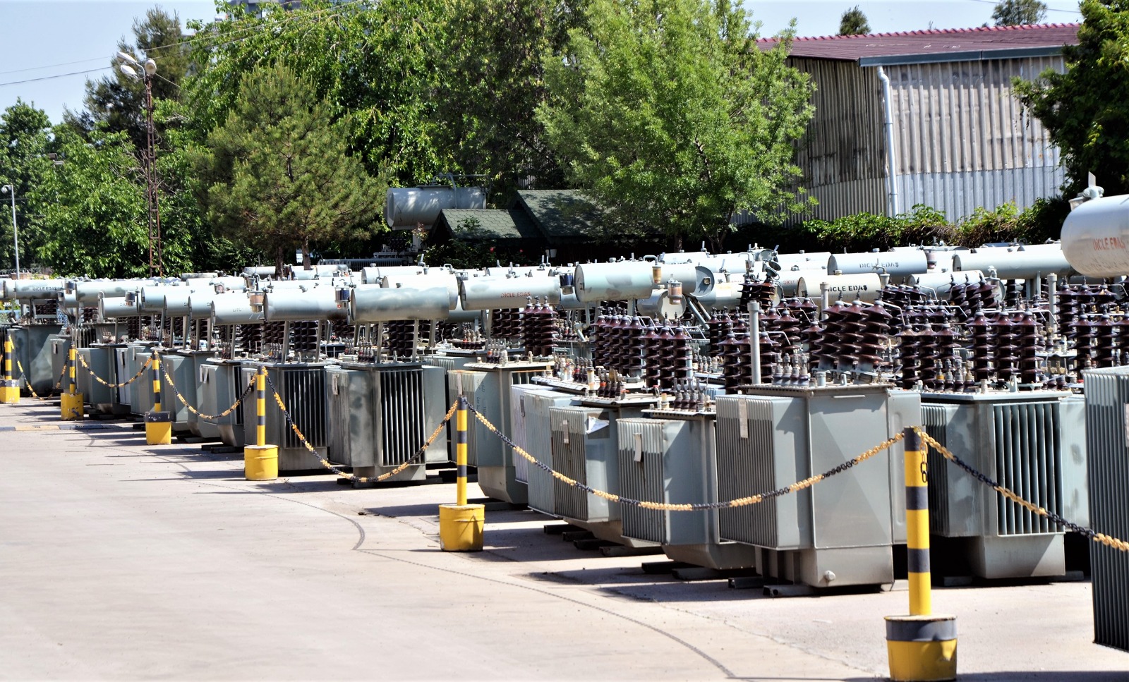 Dicle Elektrik: Kaçak Trafolar Bir Şehre Yetecek Güçte