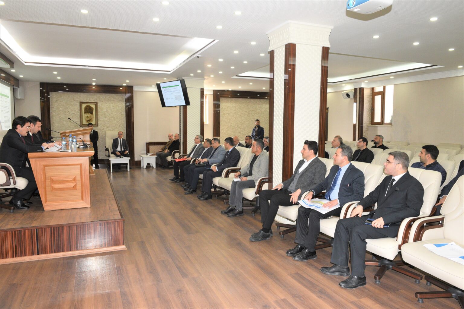 Batman’da Muhtarların Talepleri Masaya Yatırıldı