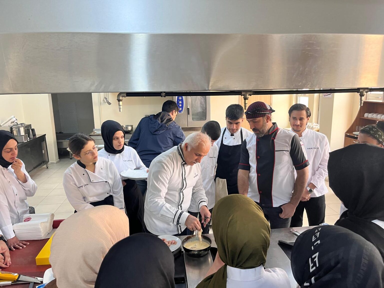 Şef Demir’den Hasankeyf İlçesinde Gastronomi Eğitimi