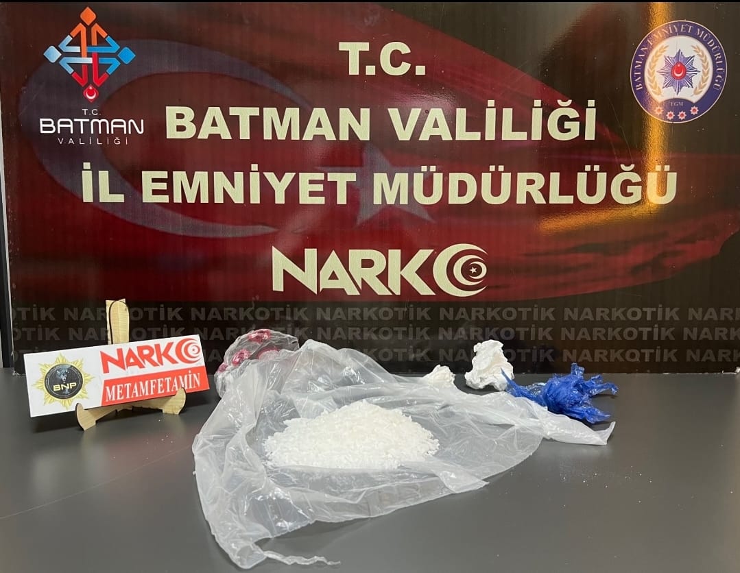 Batman’da Bir Araçta 262 Gram Metamfetamin Ele Geçirildi
