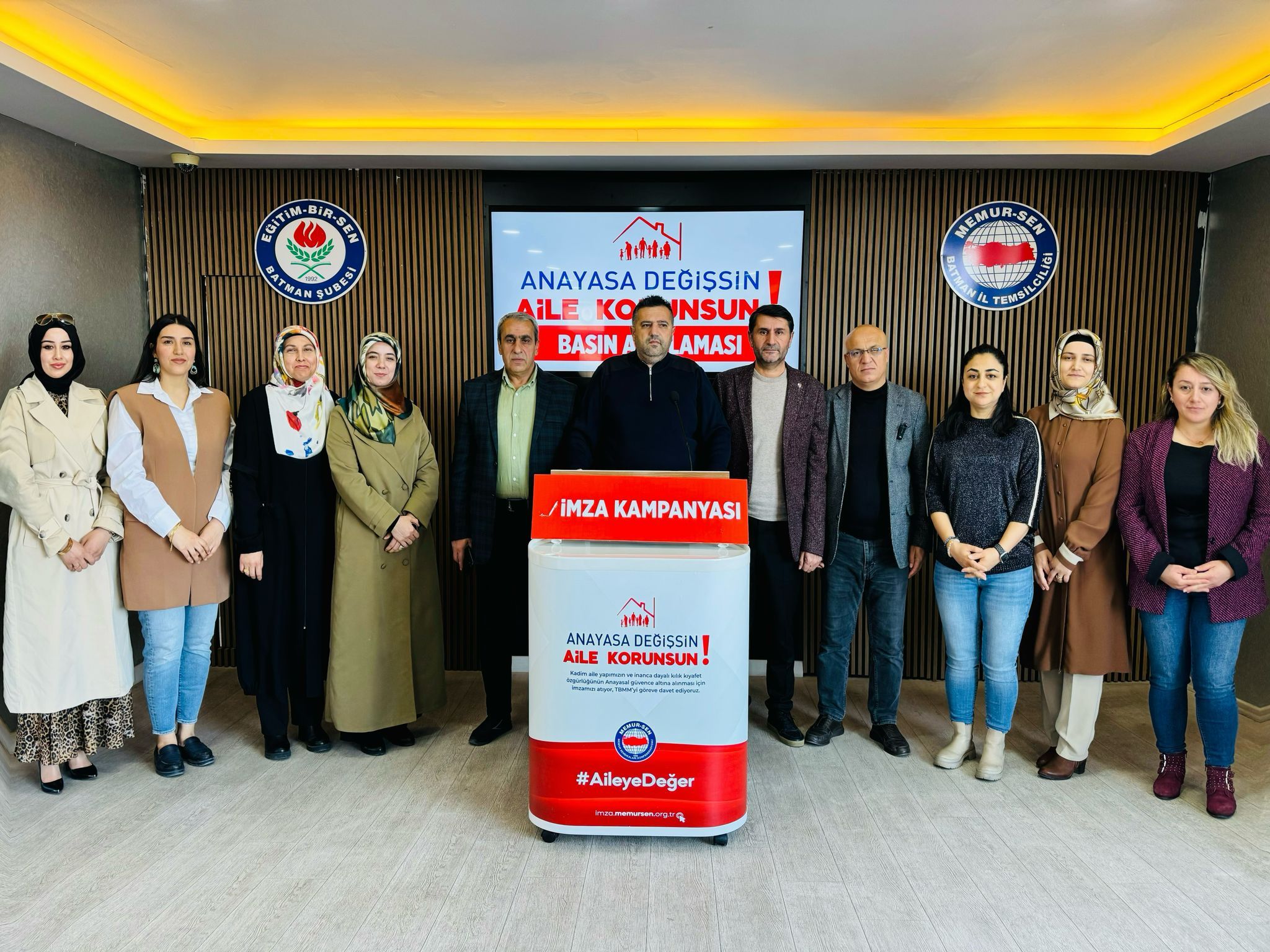 Memur-Sen’den Anayasa Değişikliği İçin İmza Kampanyası