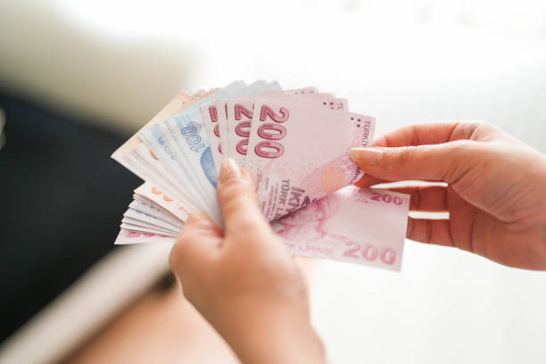 Nisan Ayı Yaşlı ve Engelli Aylıkları Yatırıldı