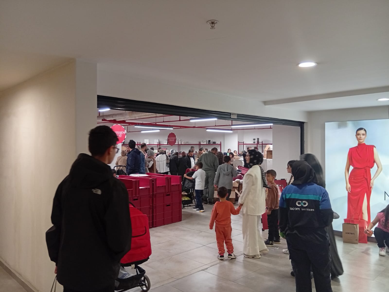 Petrolcity AVM’de Sürpriz Mağaza Konsepti Başladı!