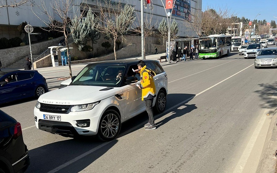 “Fermuar Sistemi” ile Ambulans Geçişine Dikkat Çekildi