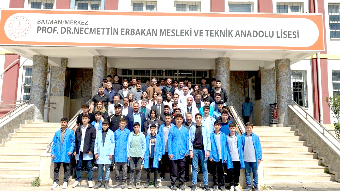 “Geleceğini Keşfet” Projesi Başladı