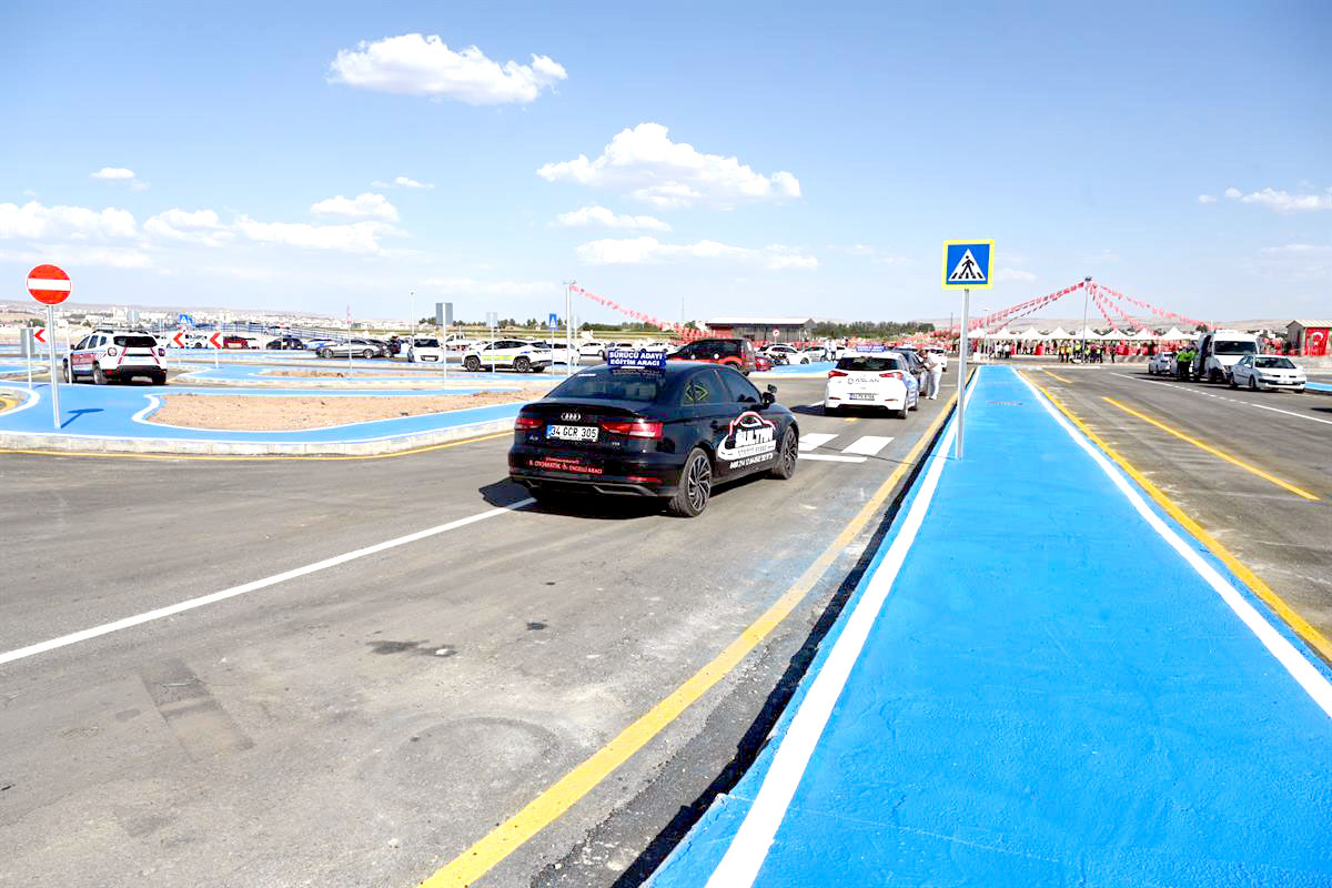 Türkiye’nin İlk Sürücü Akademisi Açıldı