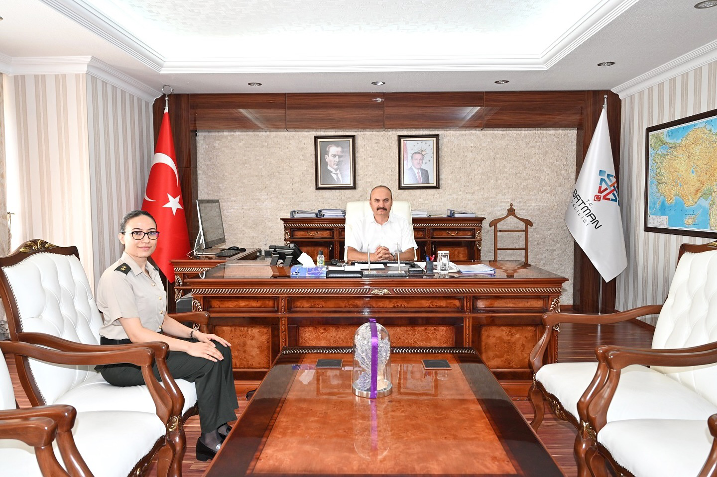 Vali Canalp’ten Üsteğmen Ürkmez’e Hayırlı Olsun