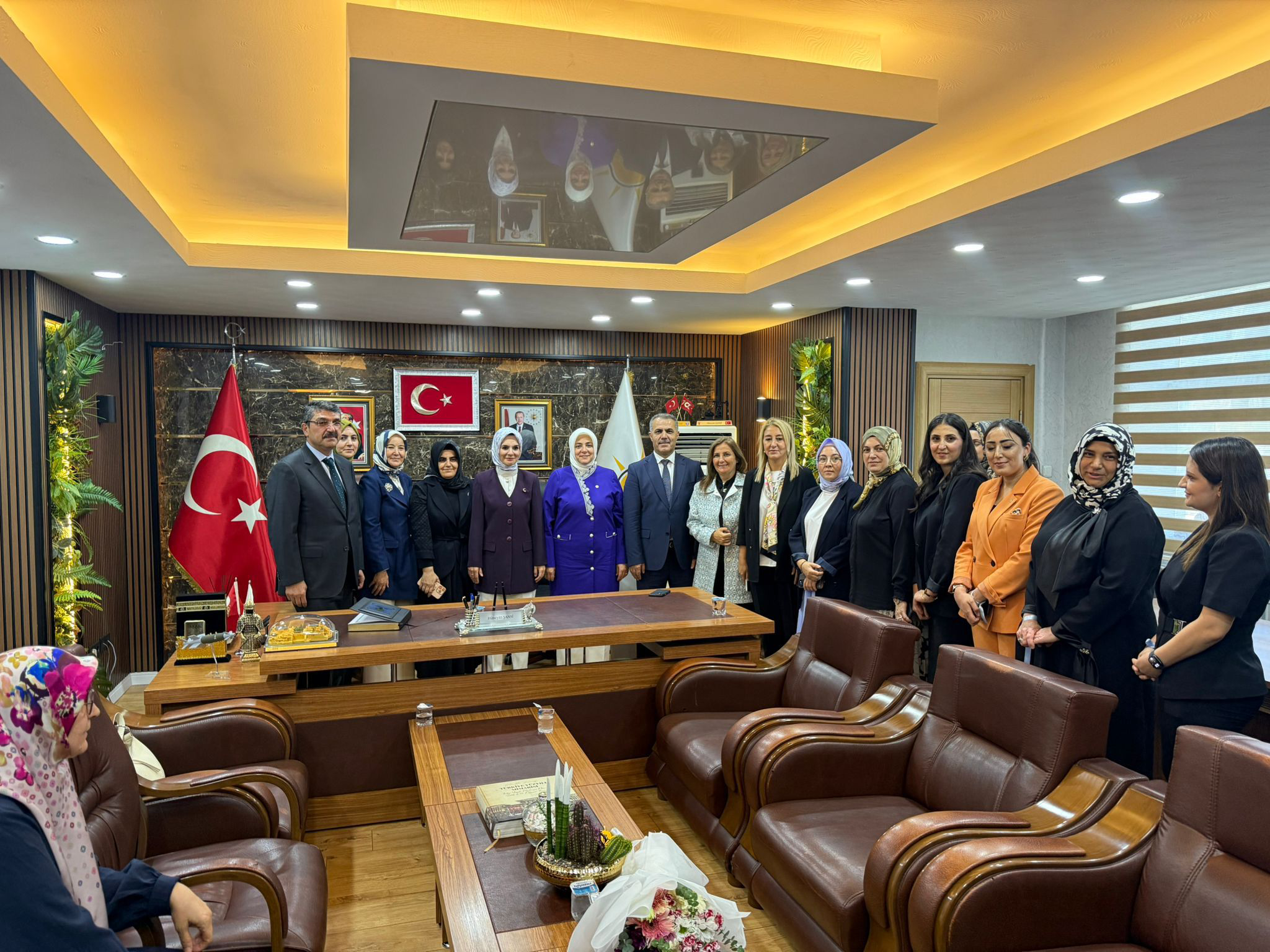 Bakan Göktaş ve Kadın Kolları Başkanı Ercan’dan Batman Ziyareti