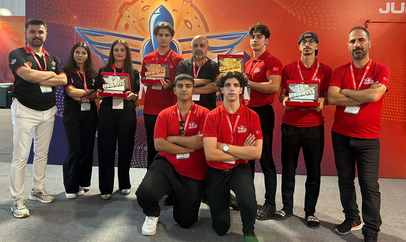 Batmanlı öğrenciler TEKNOFEST’ten 4 ödülle döndü