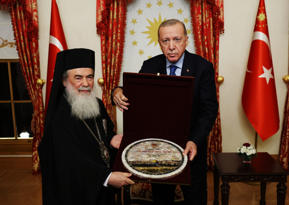 Cumhurbaşkanı Erdoğan, Kudüs Rum Ortodoks Patriği’ni Kabul Etti