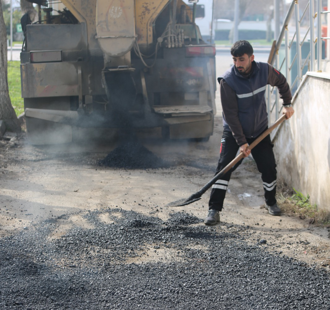 Batman’da Asfalt Yama Çalışmaları Sürüyor