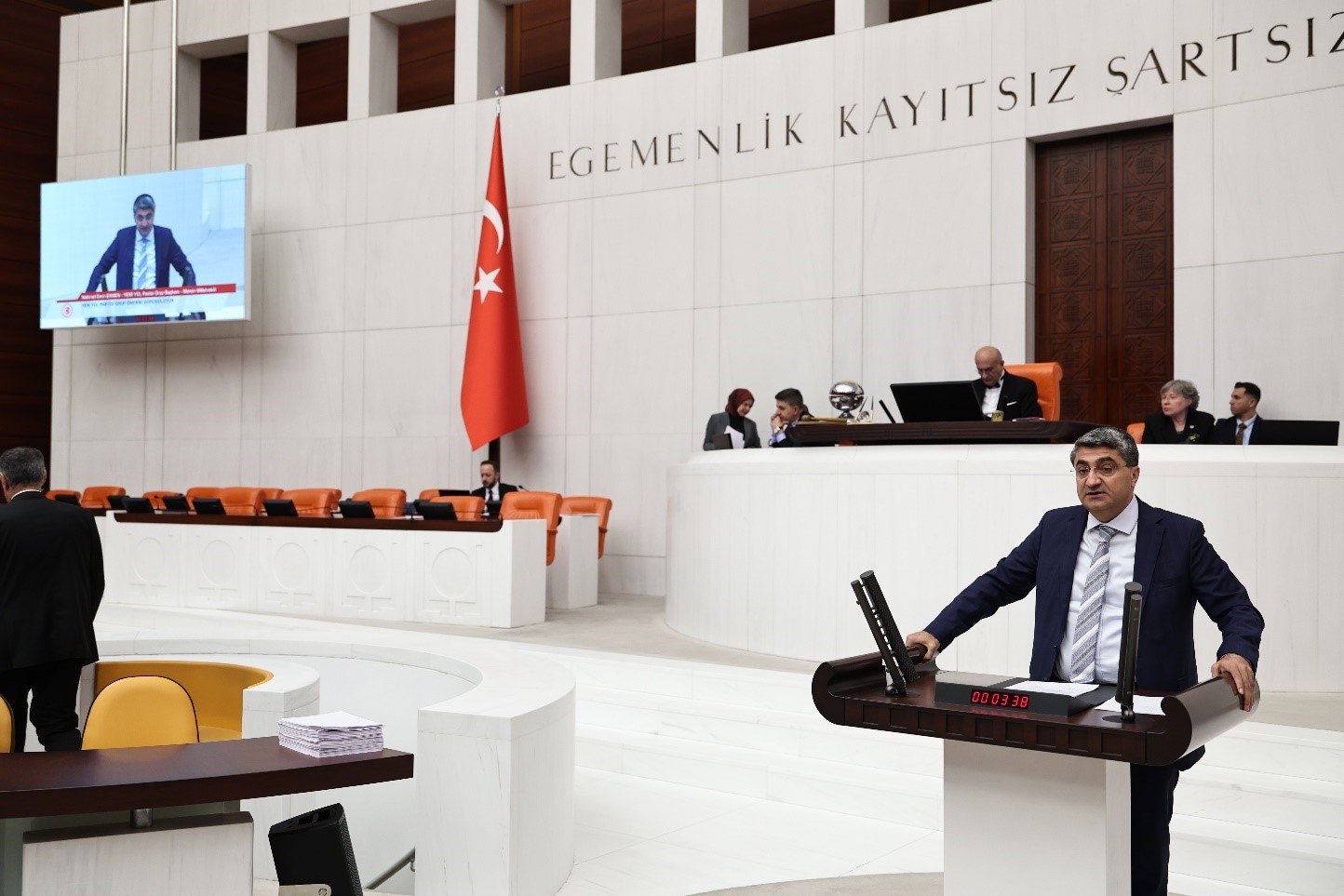 EKMEN: “Çiftçi Piyasanın İnsafına Terk Edilmemeli!”