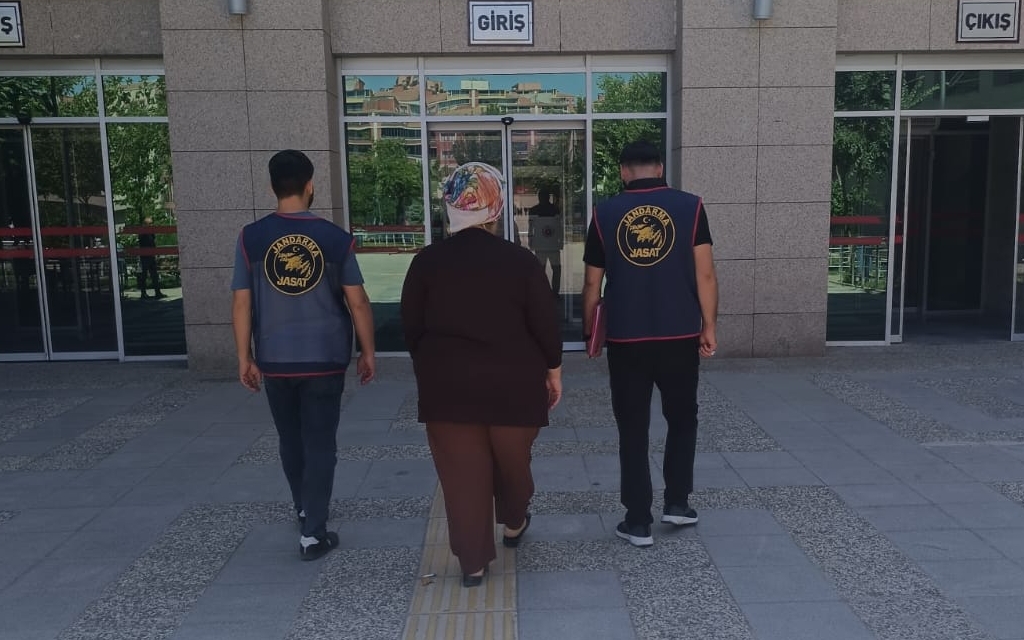 Batman’da 17 Yıl Hapis Cezası Bulunan Uyuşturucu Firarisi Yakalandı