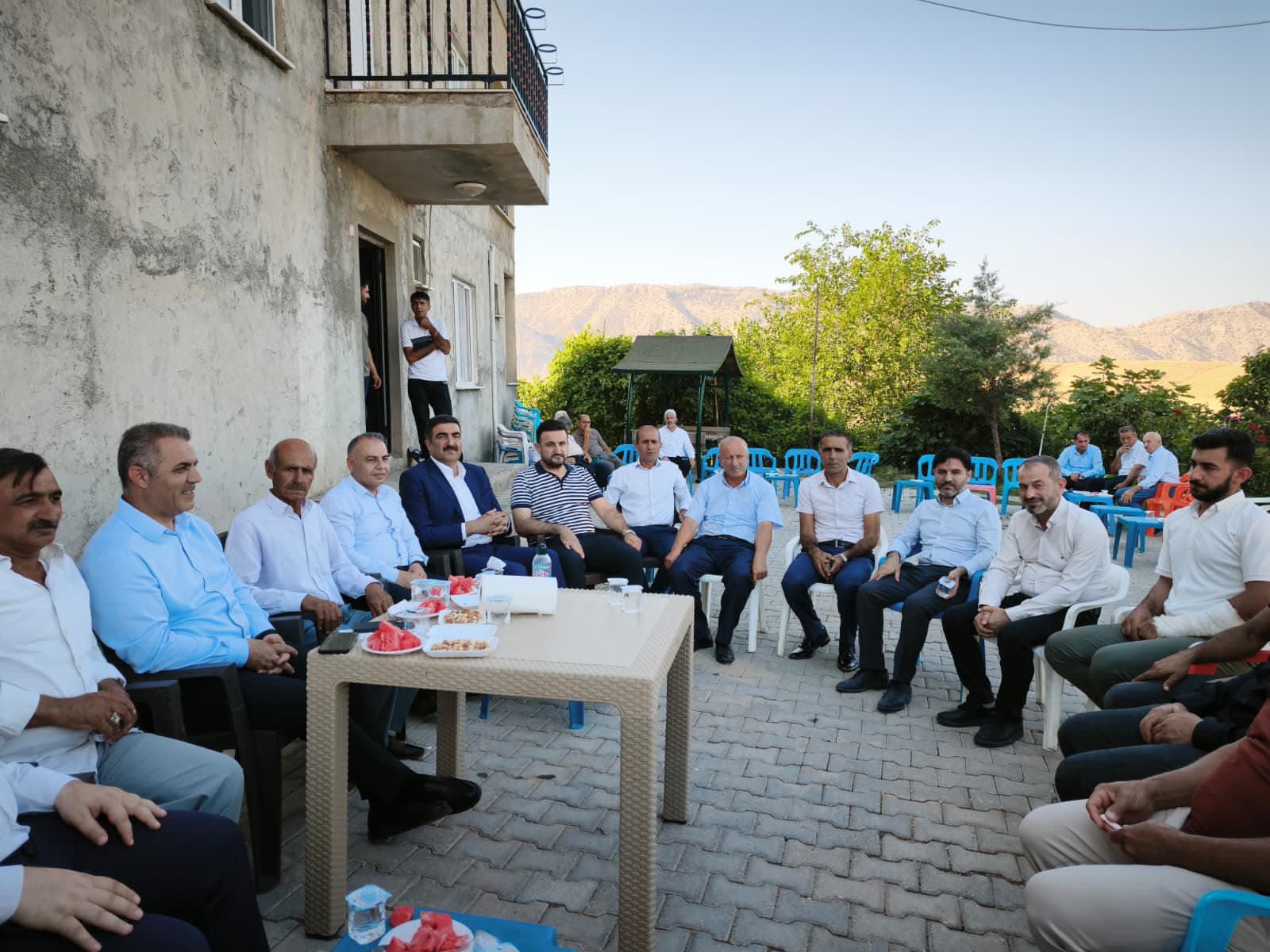 AK Parti İl Başkanı Hüseyin Şansi, Taymur Ailelerini Barıştırdı