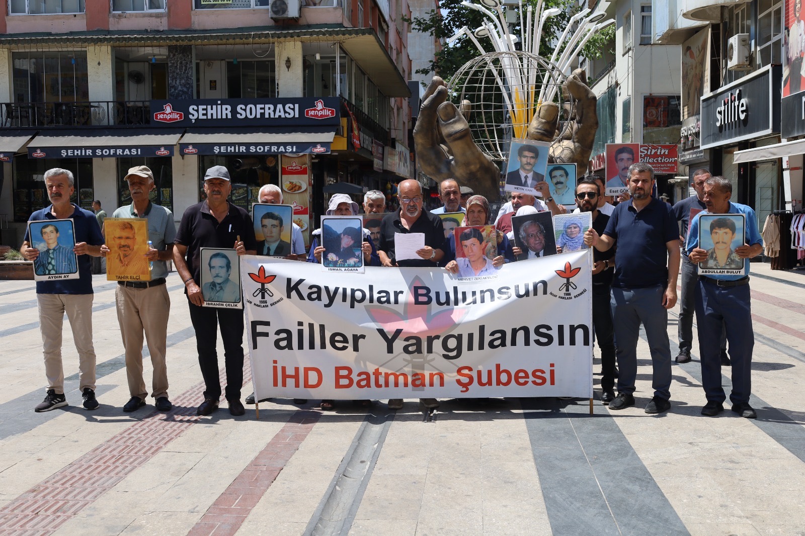 İHD’nin 744. Hafta Eyleminde Vedat Aydın Anıldı